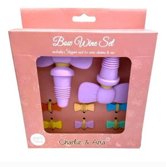 Charlie & Ana-Bow ๐ Wine Stopper Set & Charms - Picture 4 of 5